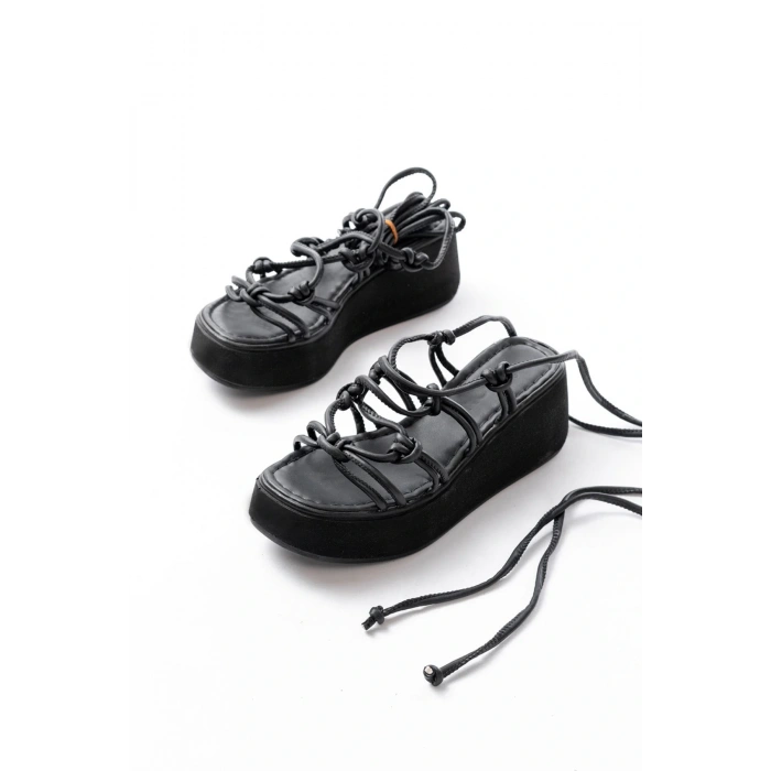 1023 Siyah Dolgu Topuk Kadın Sandalet