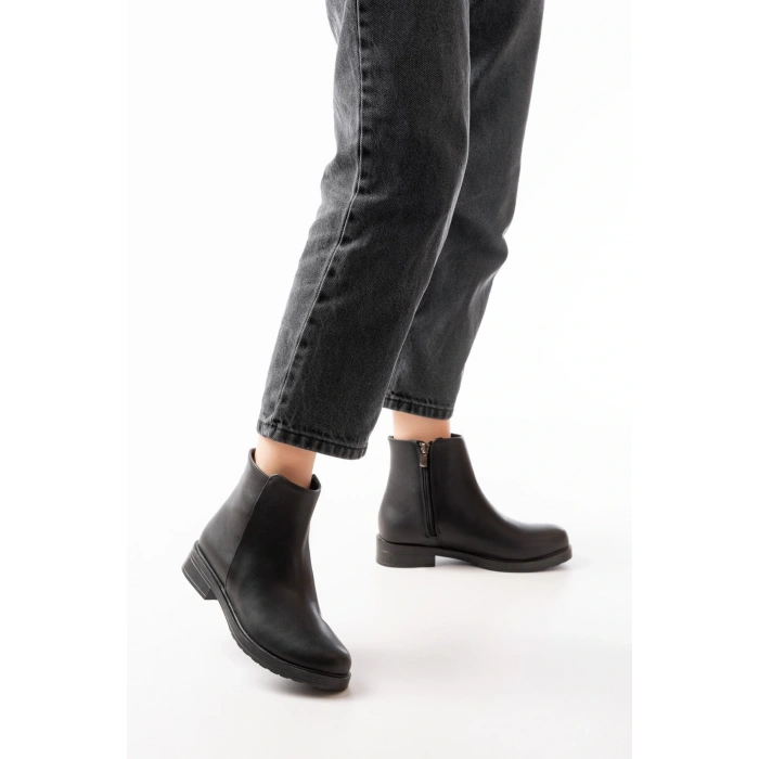 165-204 Siyah Fermuarlı Günlük Kadın Bot