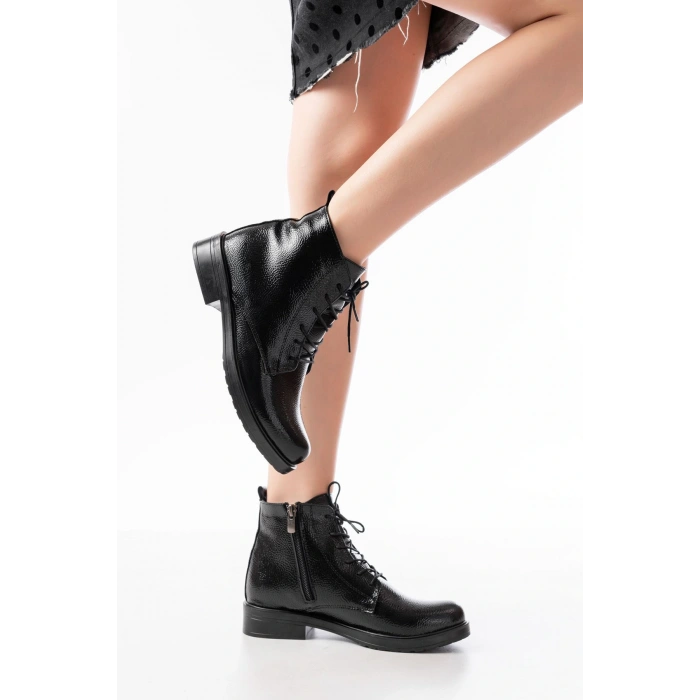 165-225 Siyah Rugan Bağcıklı Fermuarlı Günlük Kadın Bot