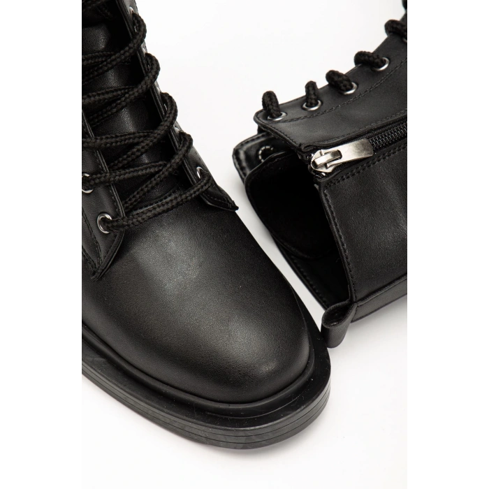 2024-2289 Siyah Bağcıklı Fermuarlı Günlük Kadın Bot