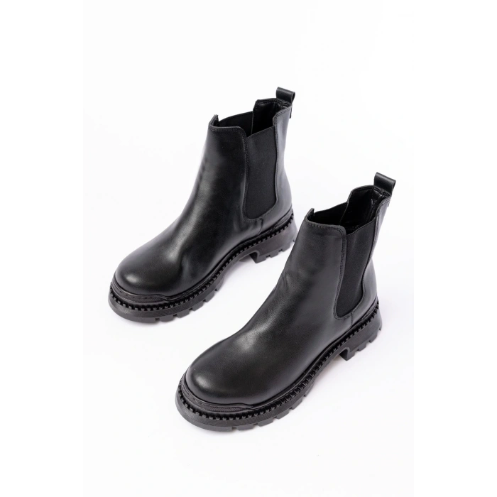 2051-2137 Siyah Lastikli Günlük Kadın Bot