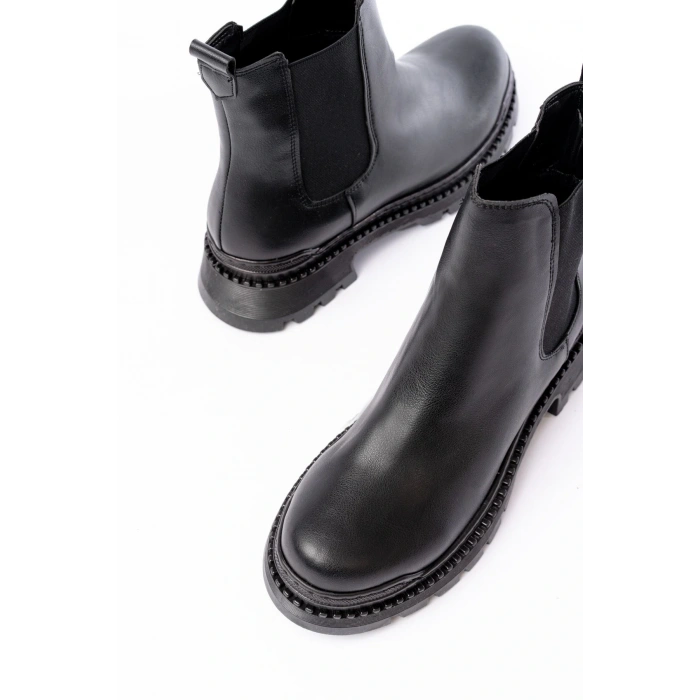 2051-2137 Siyah Lastikli Günlük Kadın Bot