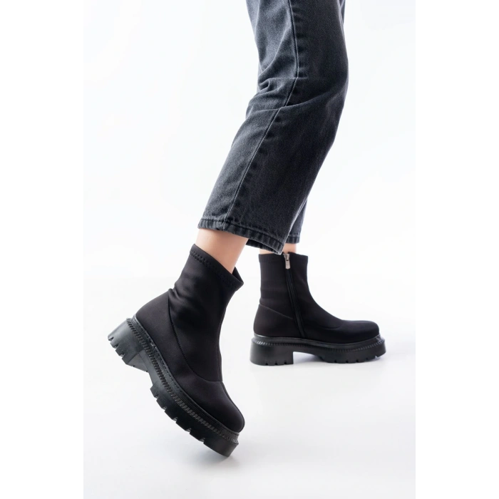 236-2011 Siyah Dalgıç Fermuarlı Günlük Kadın Bot