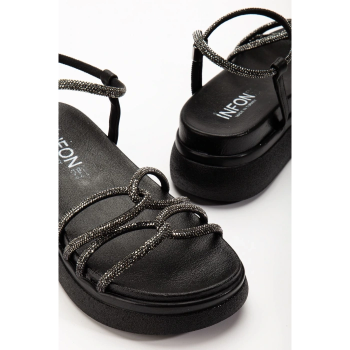 24422-1221 Siyah Dolgu Topuk Kadın Sandalet