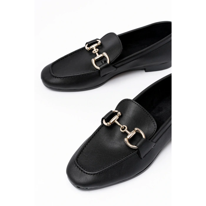 303 Siyah Toka Aksesuarlı Günlük Kadın Babet