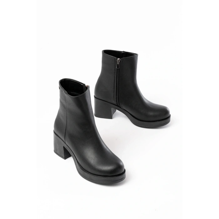 5109-3022 Siyah Fermuarlı Kalın Topuklu Günlük Kadın Bot