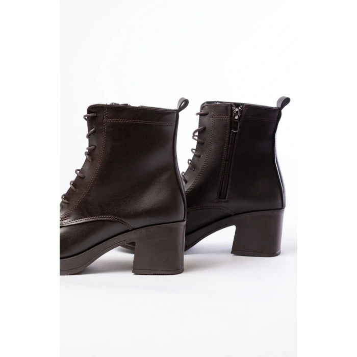 5109-3025 Kahverengi Bağcıklı Fermuarlı Kalın Topuklu Günlük Kadın Bot