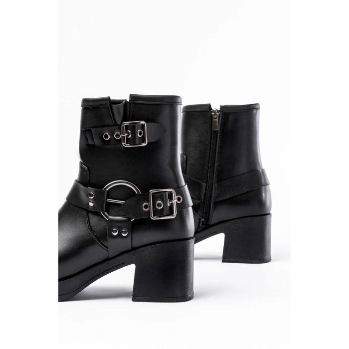 5109-3028 Siyah Toka Aksesuarlı Fermuarlı Topuklu Günlük Kadın Bot