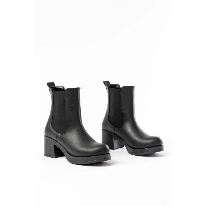 5109-3056 Siyah Lastikli Kalın Topuklu Günlük Kadın Bot