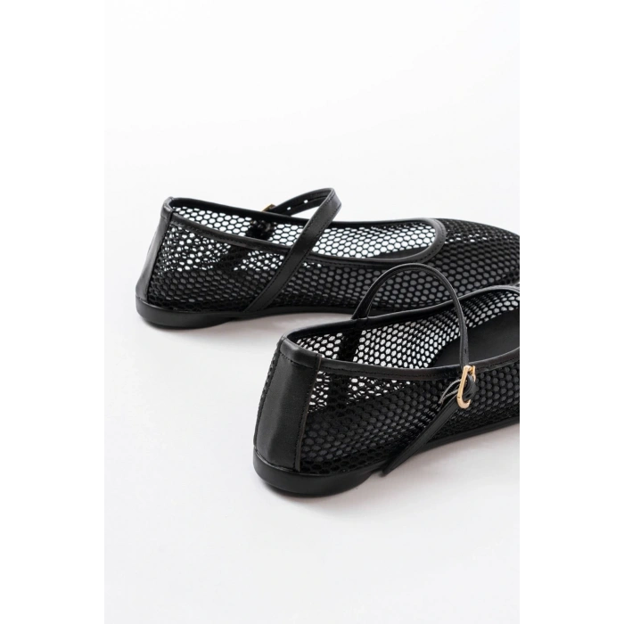 6325 Siyah Fileli Baret Toka Detaylı Günlük Kadın Babet