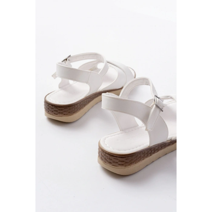 692-564 Beyaz Ortopedik Taban Çapraz Tokalı Kadın Sandalet