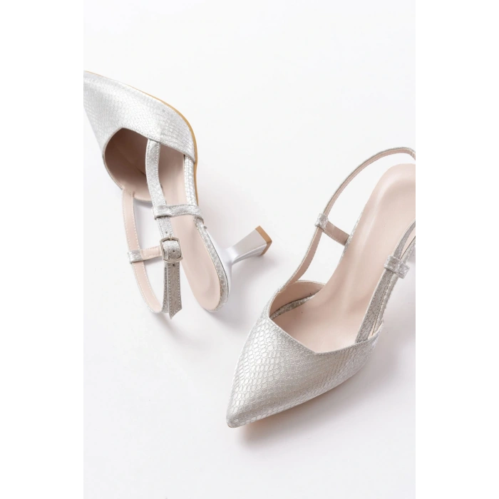 725 Gümüş Pul Desenli Sivri Burunlu  Topuklu Kadın Ayakkabı