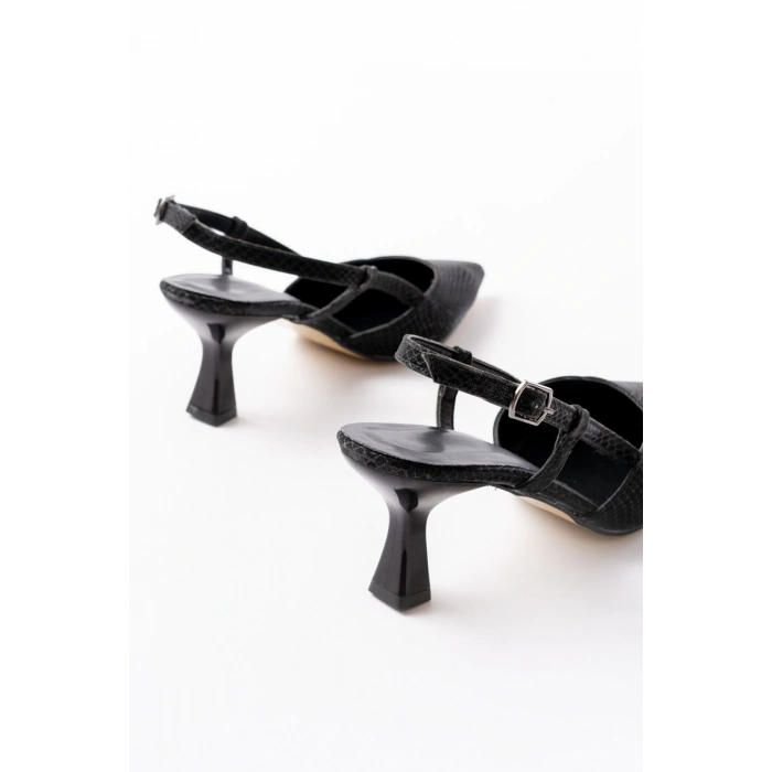 725 Siyah Pul Desenli Sivri Burunlu  Topuklu Kadın Ayakkabı