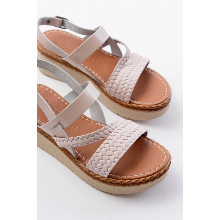730-152 Bej Örgü Desenli Hakiki Deri Ortopedik Taban Kadın Sandalet