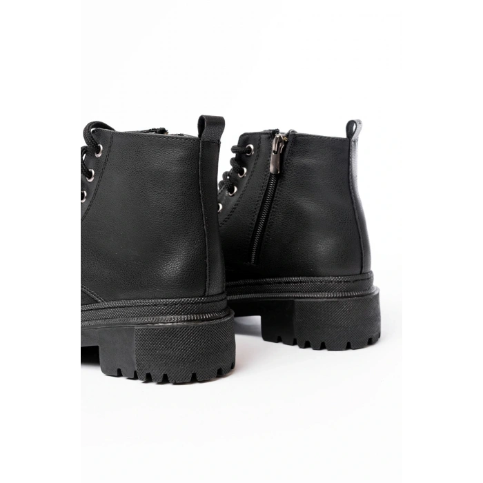 812-2129 Siyah Bağcıklı Fermuarlı Günlük Kadın Bot