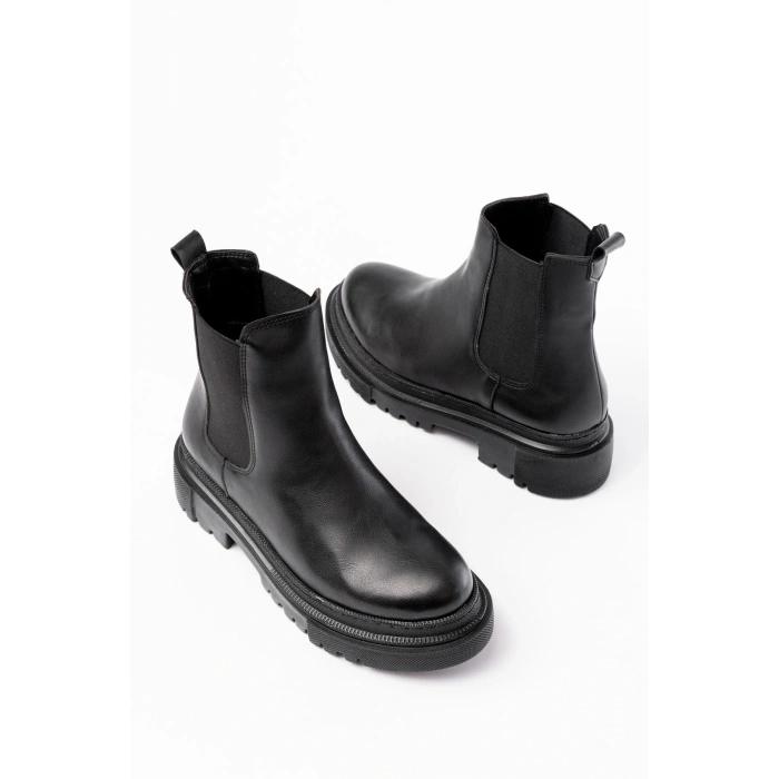 812-2137 Siyah Lastikli Günlük Kadın Bot