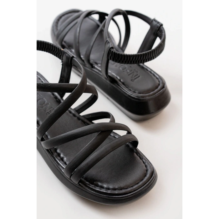 841-841 Siyah Lastikli Günlük Kadın Sandalet