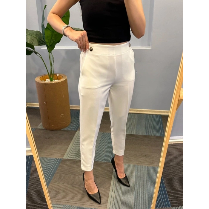 Bel Lasti̇kli̇ Düğmeli̇ Pantolon