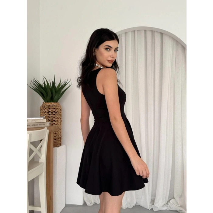 Berl Cep Detaylı Elbise