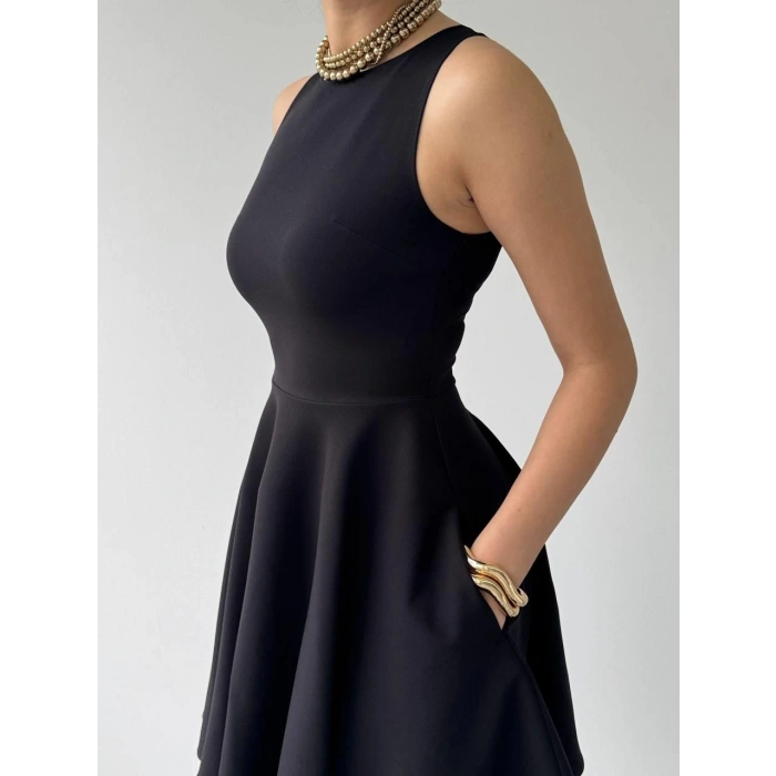 Berl Cep Detaylı Elbise