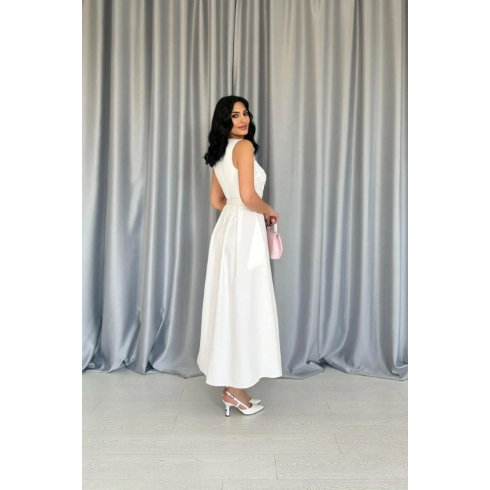 Beyaz Önü Dantel Detaylı Kemerli Elbise