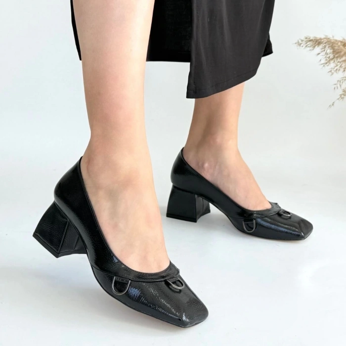 Cande Siyah Rugan Topuklu Ayakkabı