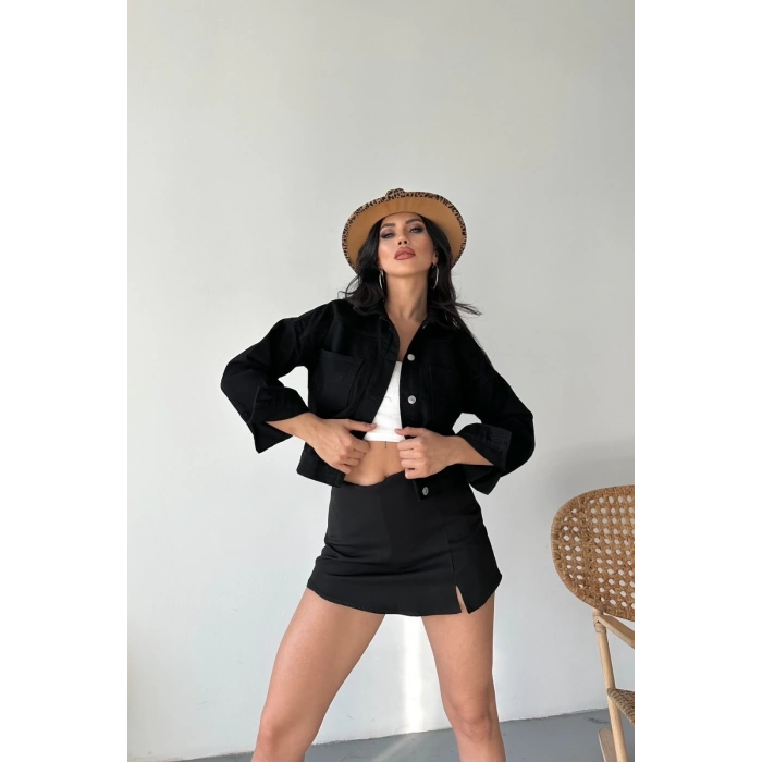 Çift cepli kol katlamalı süper taş enzim yıkamalı crop kot ceket siyah d2000