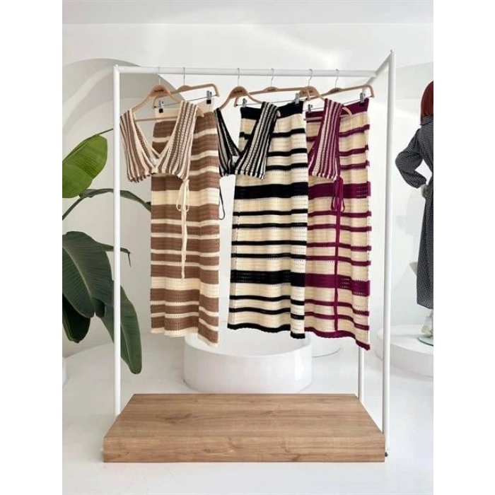 Çizgili Bikini Üst Ve Etek Triko Takım 10110