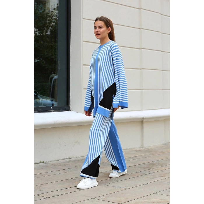 Çizgili bisiklet yaka triko takım Mavi