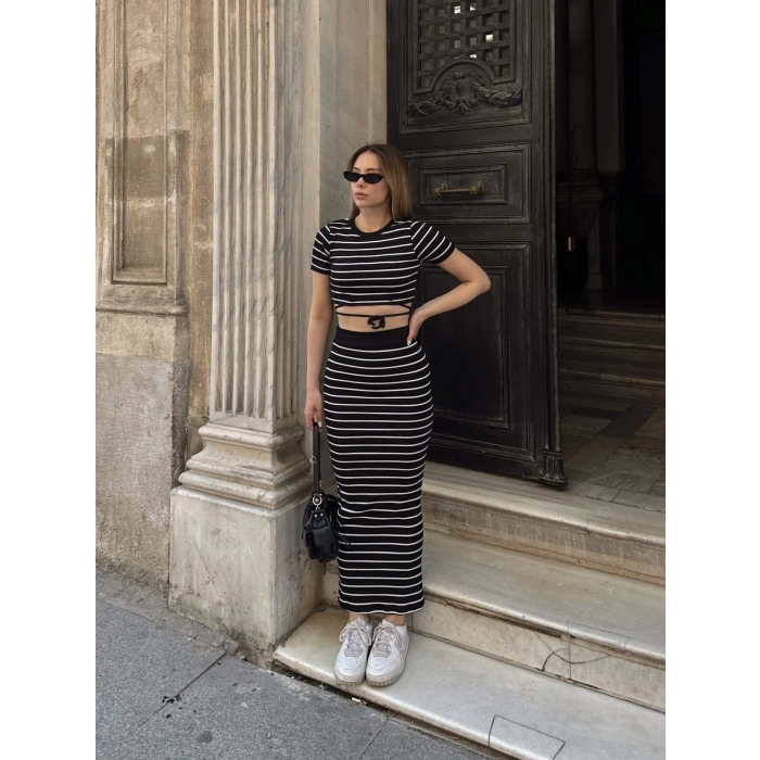 Çizgili etekli takım siyah s3609