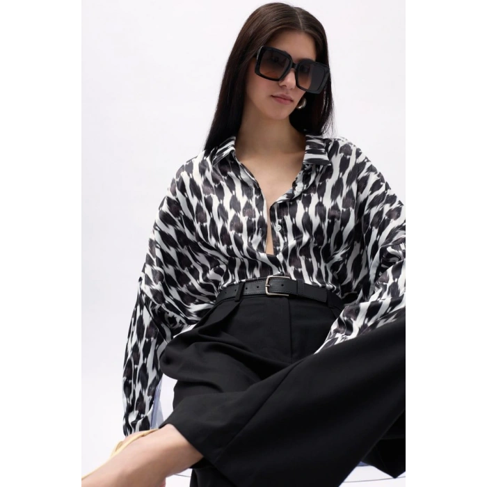 Desenli Crop Gömlek