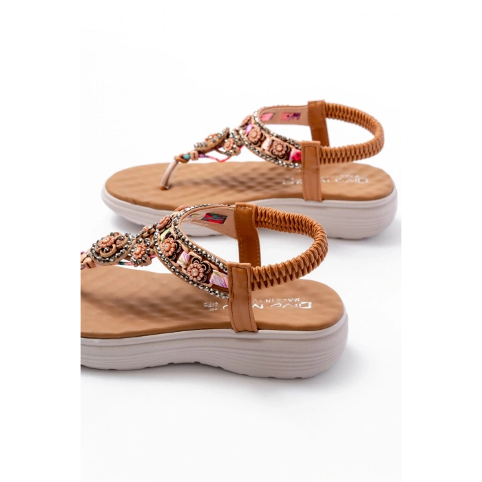 DM-609 Taba Taşlı Arka Lastikli Parmak Arası Kadın Sandalet