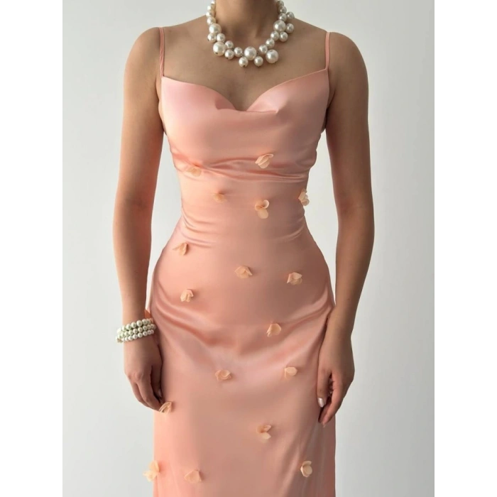 Dora Çiçek Detaylı Elbise