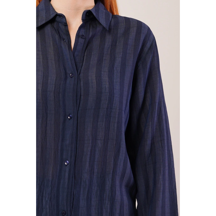 Düğmeli Ve Çizgi Detaylı acivert Gömlek