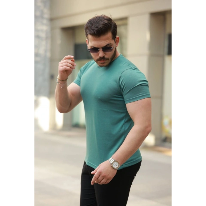 Erkek Bisiklet Yaka Basic Kısa Kollu Tişört