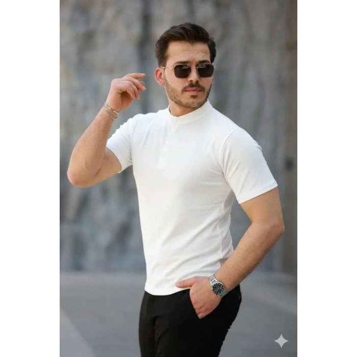 Erkek Kısa Kollu Hakim Yaka önü Düğmeli Viskon Tişört
