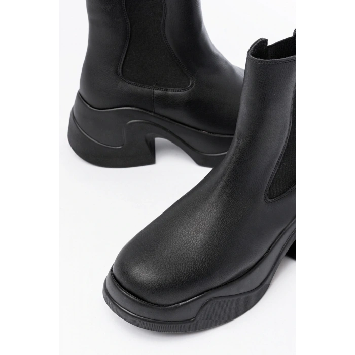 FZ-2400 Siyah Yüksek Tabanlı Lastikli Günlük Kadın Bot