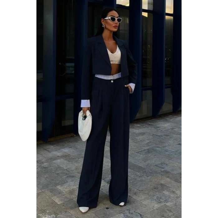 Garni Detaylı Crop Ceketli Takım 10075