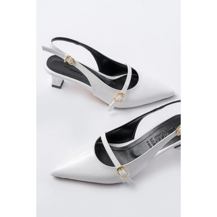 H-470 Beyaz Rugan Baret Tokalı Arkası Açık Günlük Kadın Sandalet