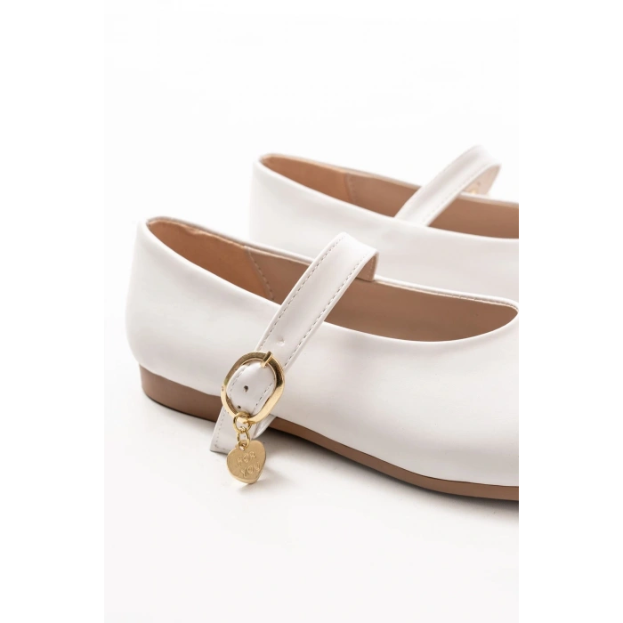 İNF-324 Beyaz Baretli Tokalı Günlük Kadın Babet