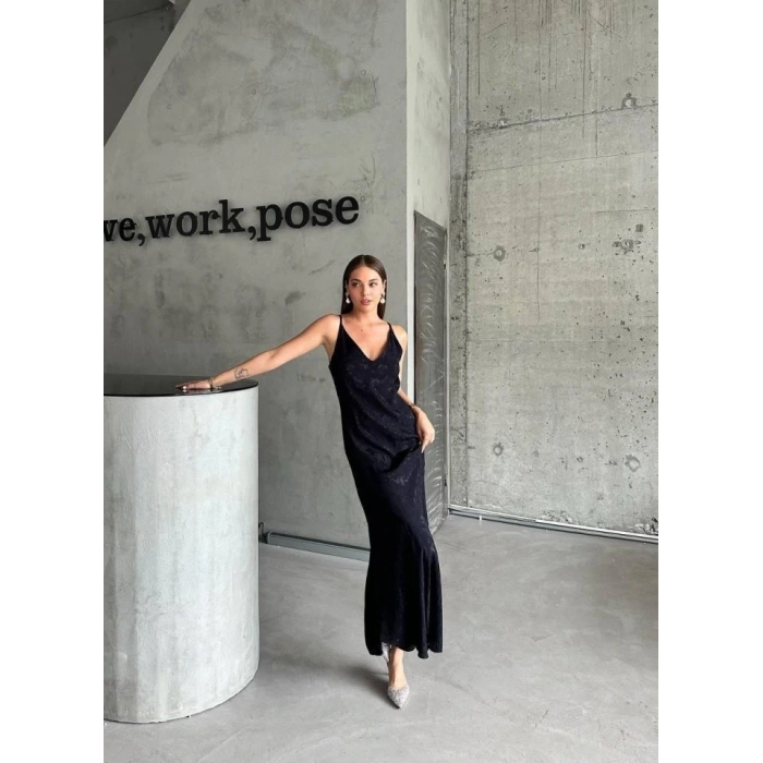 JAKARLI AKILI ATEN ELBİE AİETRİK  iyah