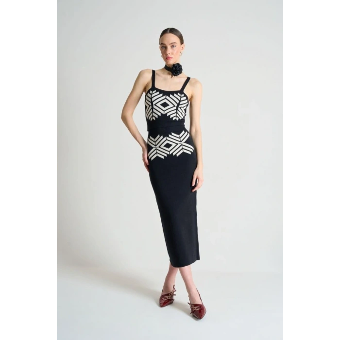 Jakarlı İnce AskılıTriko Takım  SiyahBeyaz Kayısı