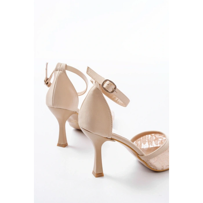 K-404 Bej Fileli Çiçek Detaylı  Kadın Topuklu Ayakkabı