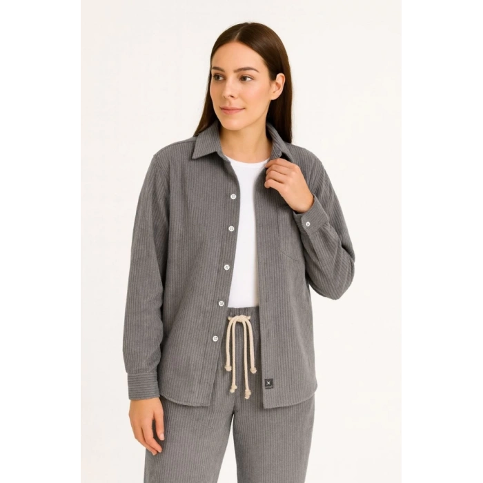 Kadife Oversize Takım – Gömlek Ve Pantolon İkili et Füme Corduroy Şıklığı, Rahat Ve Zarif Duruş Yumuşak Dokulu Kadife Kumaş, Düğmeli Gömlek Üst Ve astikli Pantolon Alt Parça Ile Gün Boyu Konfor Füme