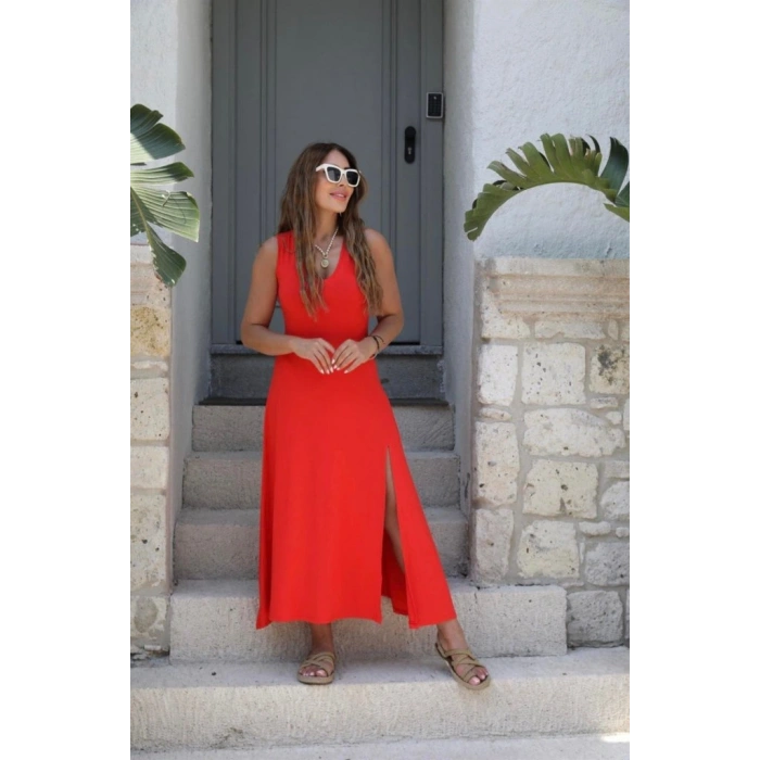 Kadın Askılı V Yakalı Yırtmaçlı Viskon Elbise