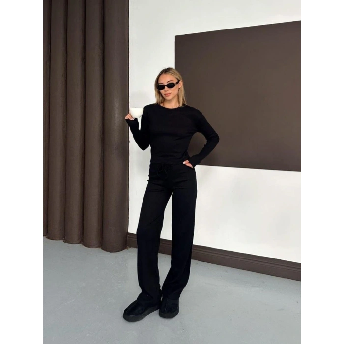 Kadın Bisiklet Yaka Parmak Geçme Detay Uzun Kollu Bluz Ve Pantolon Ikili Takım