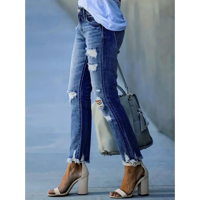 Kadın Dar Kesim Cepli önden Yırtık Desenli Denim Pantolon