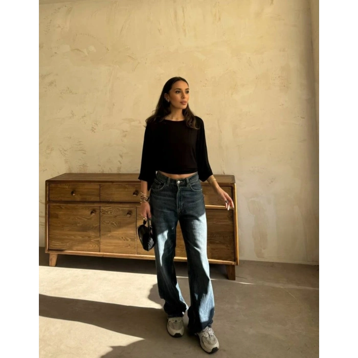 Kadın Kayık Yaka Yarasa Kol Dökümlü Kısa Bluz