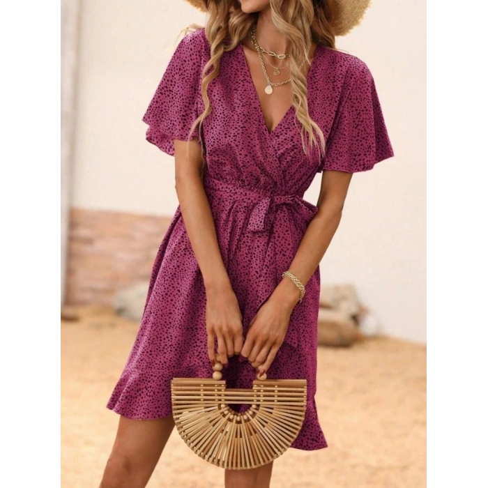 Kadın Kısa Kelebek Kollu Kruvaze Yakalı Belden Kuşaklı Kısa Desenli Süprem Elbise