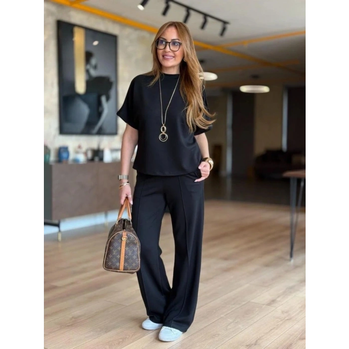 Kadın Kısa Kollu Bisiklet Yaka Omuzdan Düğmeli Viskon Iki Iplik Kısa Bluz Ve Pantolon Ikili Takım